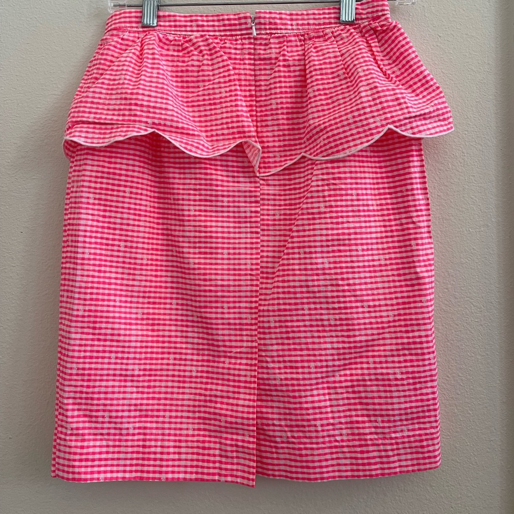 Lilly Pulitzer Thyme Scallop Peplum Skirt in the "Fiesta Pretty Pink" Size 4 - Picture 6 of 8